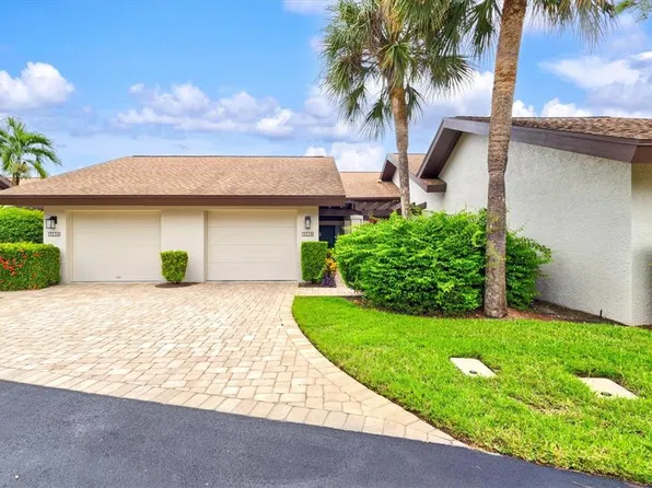 3118 WINDRUSH BOURNE #8, SARASOTA, FL 34235