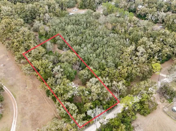 911 SW Fifth St, Trenton, FL 32693