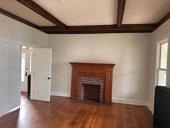 5th image of 2708 Hamilton Ave