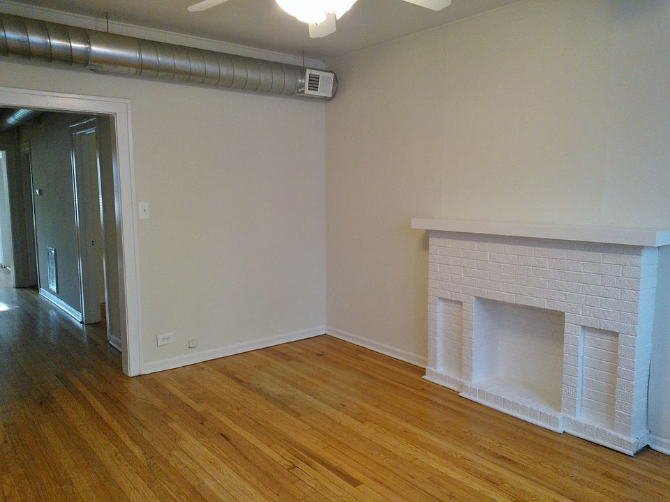 1st image of 1738 W Touhy Ave APT 3W