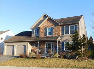 634 Walker Dr, Northampton, PA 18067