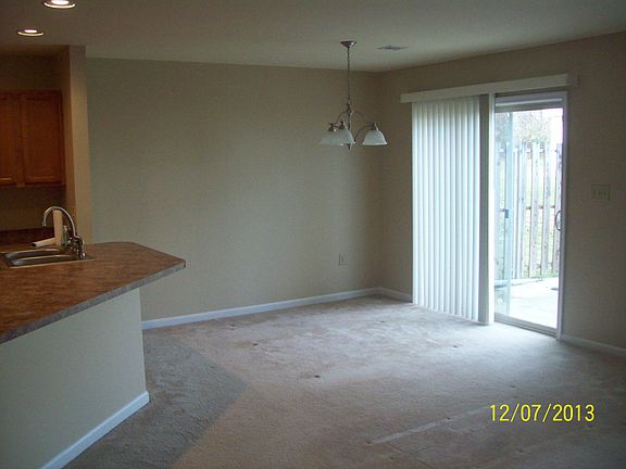 dining area/ living room