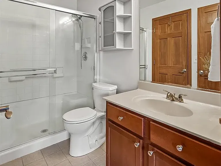 2260 Flagstone Ln — Photo 9