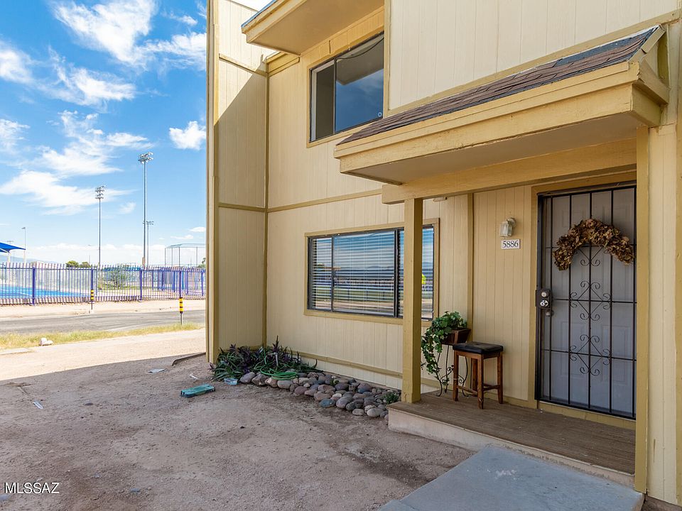 1st image of 5886 S Del Moral Blvd