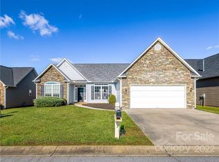 140 W Hiawassee Rd, Fletcher, NC 28732