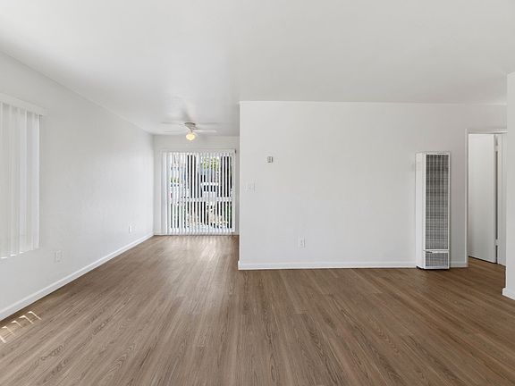 4th image of 4033 Iowa St APT 1