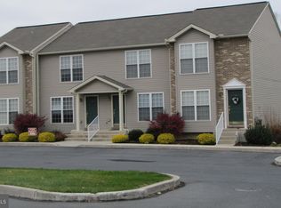 19 Eastwick Ln, Carlisle, PA 17015