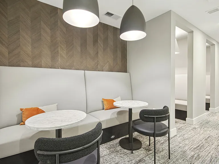 Link Apartments Calyx — Photo 30