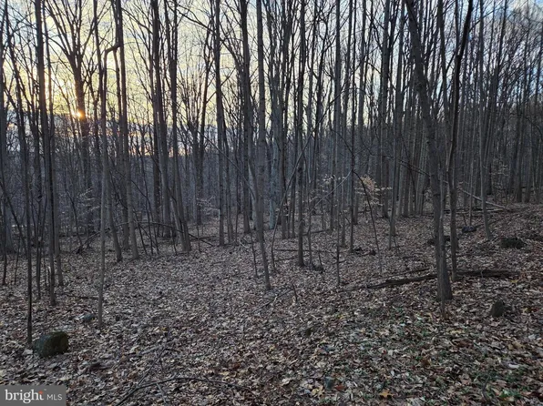 7 Winston Ct, Coatesville, PA 19320