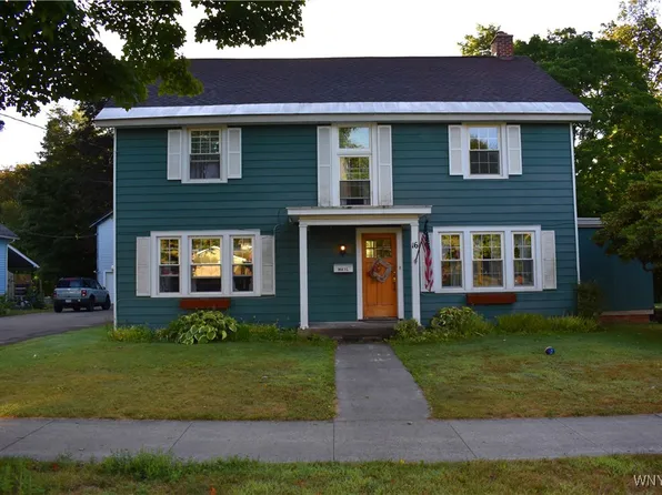 16 S Franklin St, Cattaraugus, NY 14719