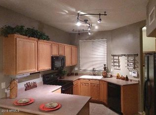 114 E Cottonwood Ln, Phoenix, AZ 85048
