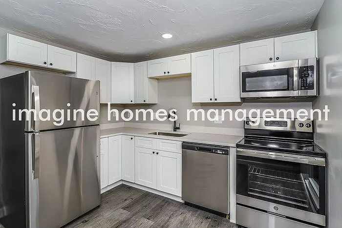11705 Elkwood Dr — Photo 4