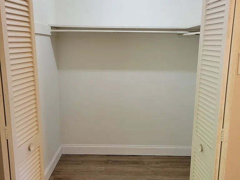 225 Butler St #4 — Photo 1
