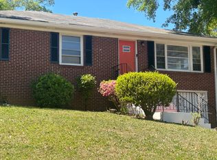 2555 Sylvan Rd, East Pt, GA 30344
