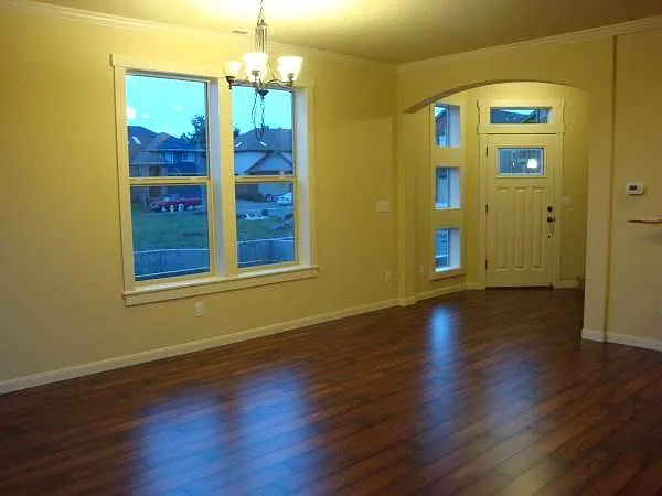 3 bed, 2.5 bath, 1853 sqft, $2,840 — Photo 3