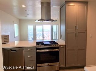 7886 Sunkist Dr, Oakland, CA 94605