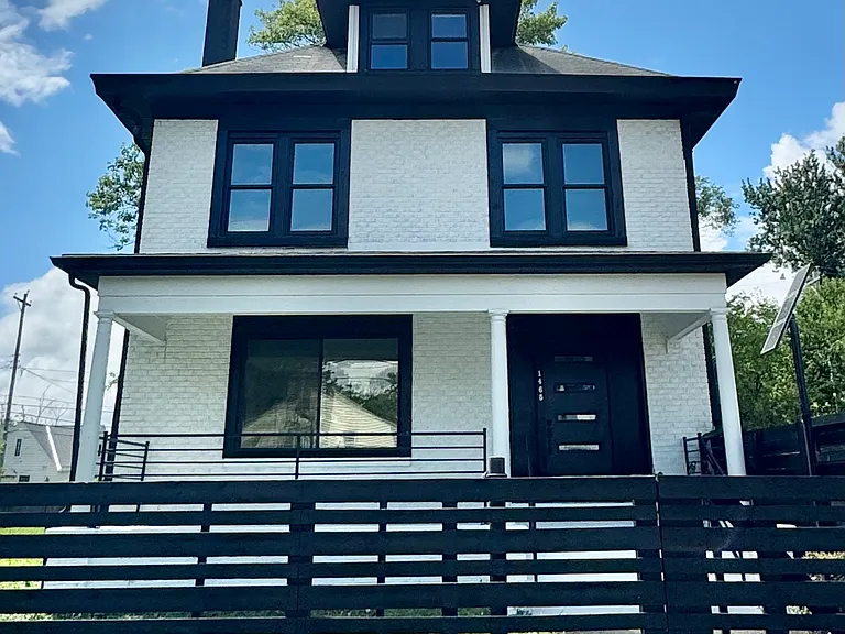 Gated property w/ beautiful curb appeal!