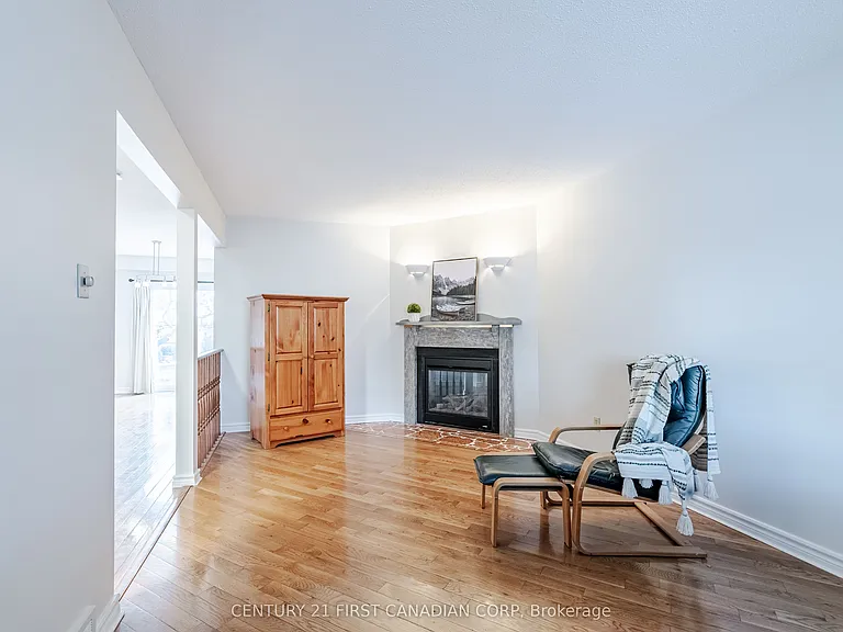 160 Conway Dr #7 — Photo 10