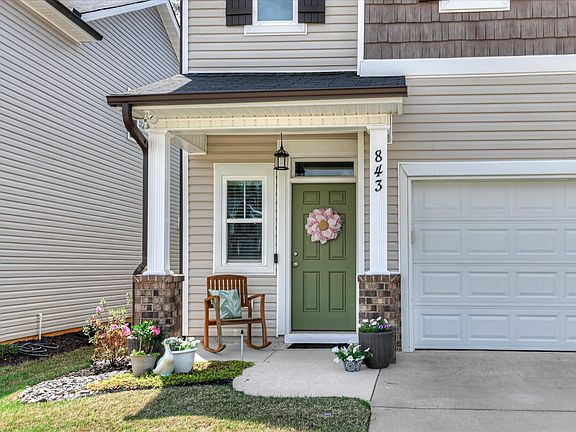 2nd image of 843 Elsie Drive