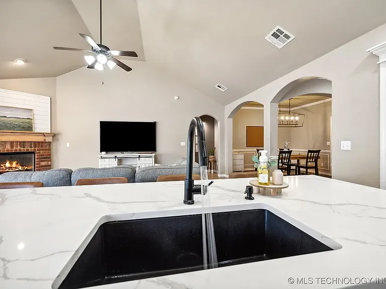9217 N 144th East Ave — Photo 9