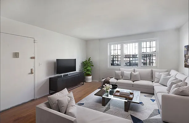 Rented by Nest Seekers International | media 7