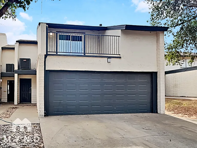 Del Estrado Townhomes — Photo 81