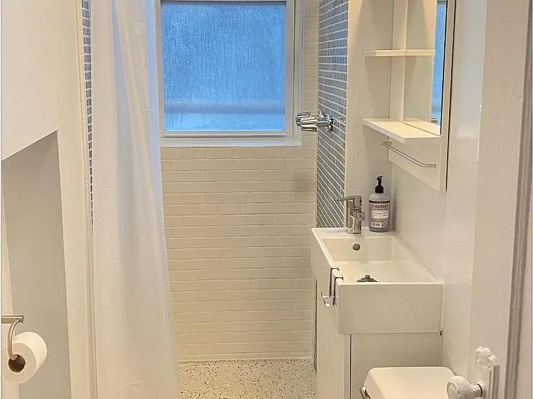 3007 W Lyndale St #2R — Photo 6