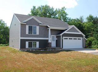 12137 Lymburner Ave, Sparta, MI 49345