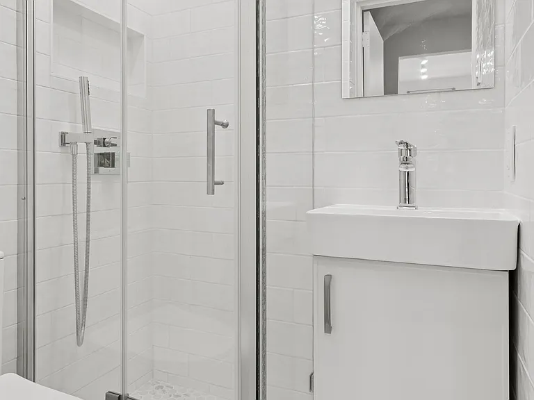 110 Thompson St #3B — Photo 8
