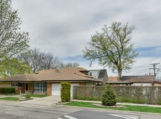 6818 W Barry Ave, Chicago, IL