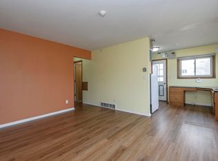 325 Sentinel Dr, Waukesha, WI 53189