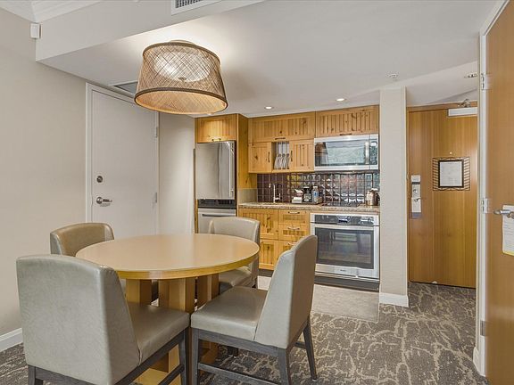 4th image of 4090 Whistler Way #871/872