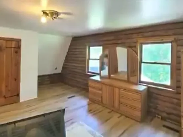 386 E King Rd, Ithaca, NY 14850