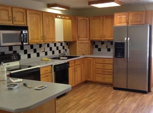 6435 NW 56th St #B, Johnston, IA 50131