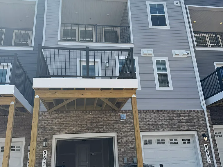 9635 Hummingbird Way — Photo 2