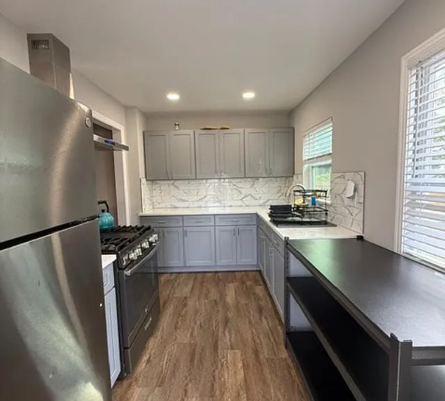 1727 Donaldson Ave — Photo 17