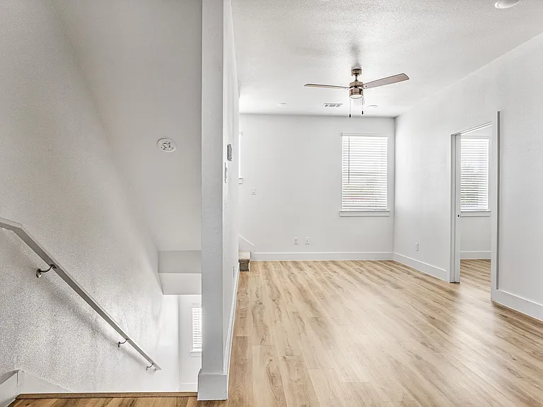 2509 Benbrook Blvd #902 — Photo 10