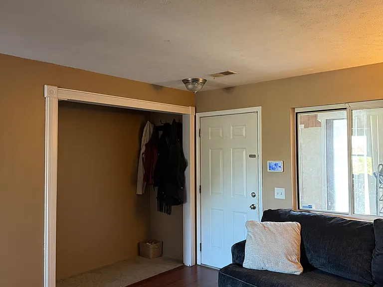 2520 Noel Ave SW — Photo 4