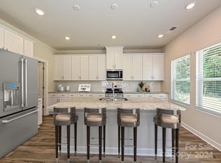 102 Overwatch Dr, Mooresville, NC 28115