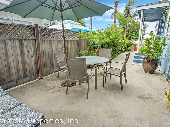 3rd image of 855 Emerald St #11349312