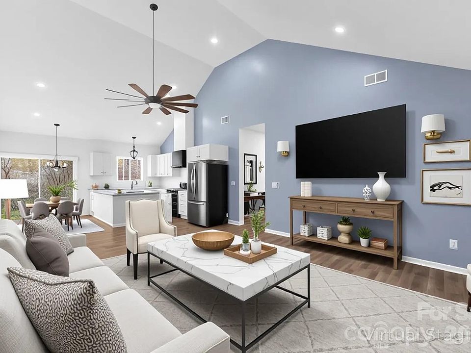 1st image of 2404 Eleanor Dr