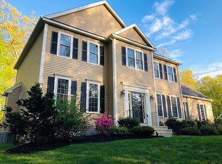 2 Dudley Rd, Mendon, MA 01756