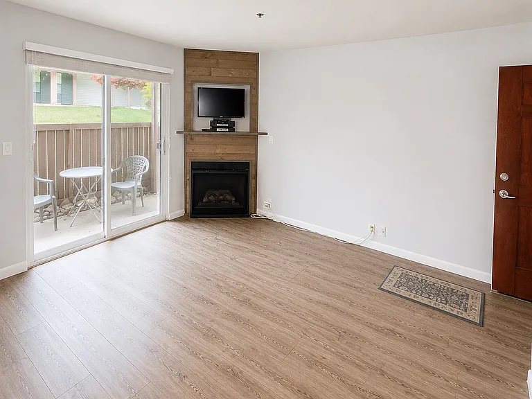 6851 N 2200 W #10G — Photo 2