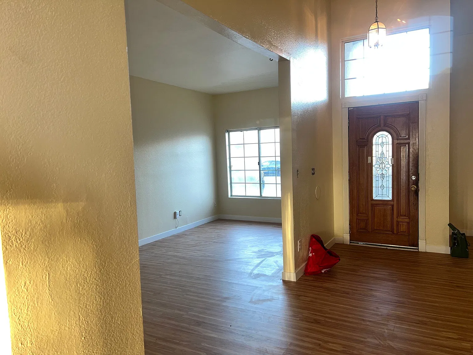 39505 Hawthorne St — Photo 2