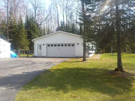 3rd image of 1680 Pinewood Dr