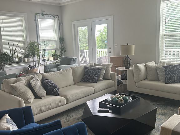 4th image of 16332 Connors Way