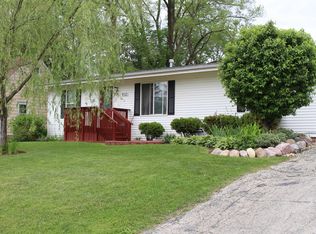 910 Ronald Ter, Round Lake Beach, IL 60073