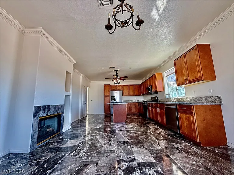 764 Benedict Dr — Photo 12