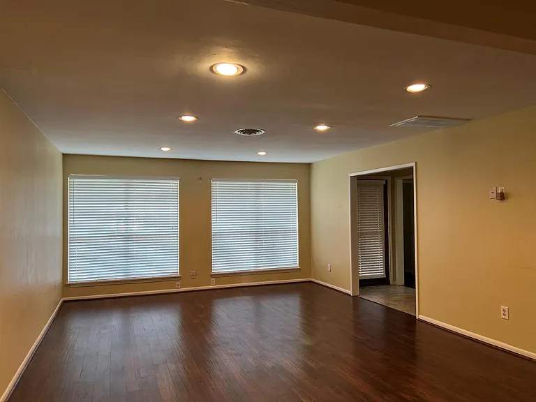 9619 Beverlyhill St — Photo 6