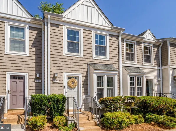 3907 9th Rd S, Arlington, VA 22204